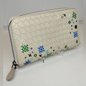 Bottega Veneta White Leather Embroidered Long Zippy Wallet